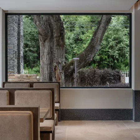 Zhuishan Mingjing Hot Spring Resort Hotel