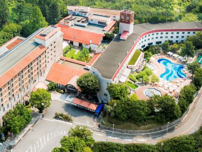 施設外観 千里阪急ホテルの写真