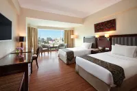 Lumire Hotel & Convention Centre Hotellit kohteessa Senen