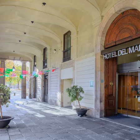 Hotel del Mar Отели рядом с достопримечательностью «Барселонета Бич»