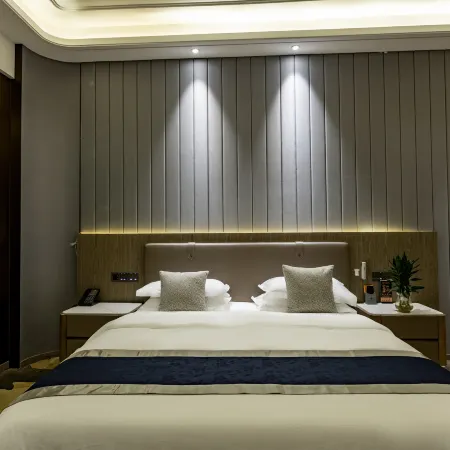 Yining Yujin Hotel