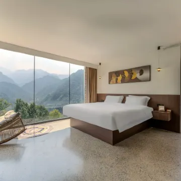Xi'an Zhongnan Zhuyuan Hotel Hotels near Cuihua Mountain