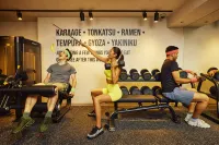 Section L Shimbashi West - gimnasio