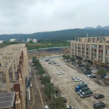 Vienna International Hotel ·Shaoguan Baiwang Square Waterside Pavillion