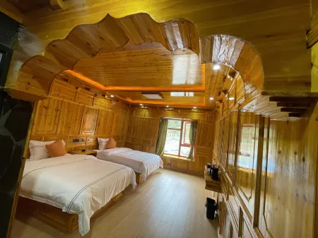 Yue Yu Hai Hotel (Gongga Mountain) Отели рядом с достопримечательностью «Quanhua Shoal»