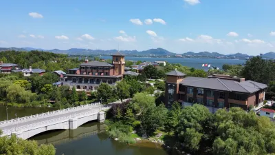 Xueye Haiyi Manor Hotels in Jinan Xueye Tourist Area