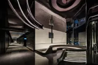 Yolo Private Soup Hot Spring Designer Hotel