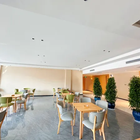 Tiandu Grand Hotel (Jinma Grassland Distribution Center)