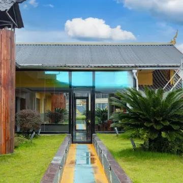 Menglian Mengjiang Hotel