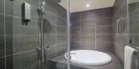 Just Live Inn - Salle Jumelle De Luxe Sans Fenêtre