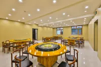 Xuexiang Xueyang Xianyu Hotel (Erlanghe Scenic Area Branch)