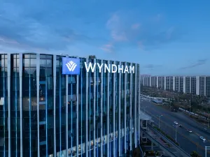 Wyndham Changsha Yanghu Hotel