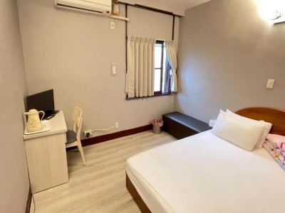 Yimei Hotel