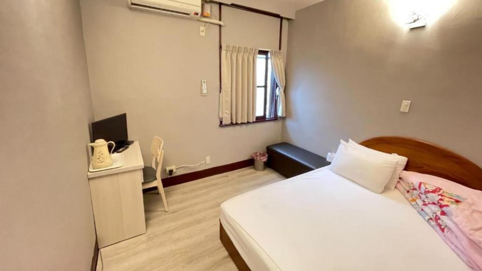 Yimei Hotel
