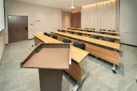 Youyi Crystal Hotel (Qinzhou Baishi Lake Park Branch) - business