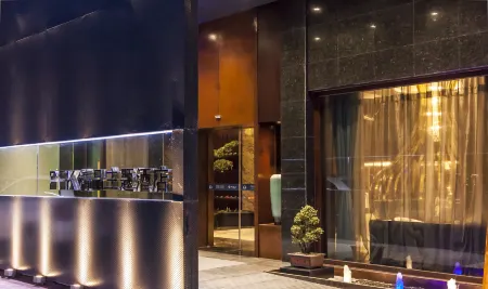 Xianju Pacific Designer Resort Hotel (Wuyue Plaza Branch) Отели рядом с достопримечательностью «Yongan River Drifting»