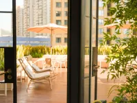 Zhuhai Rollin Hotel Hotels near Tongxin Park