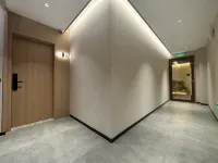 Bomo Tea-themed Stay · Courtyard-style Cinema Hotel (Zhengding Yanghe Tower)