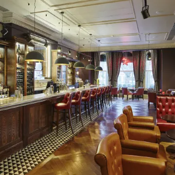 Bristol Marriott Royal Hotel Отели рядом с достопримечательностью «Стадион «Аштон Гейт»»