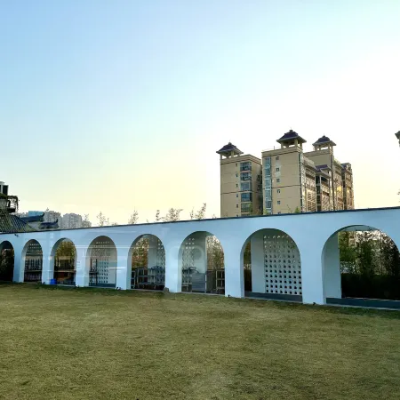 Yulin Dream Garden Courtyard Hotel