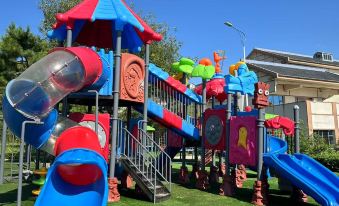 Mengshan Kanggu Hot Spring Hotel