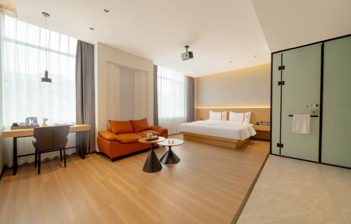 Moya  Hotel