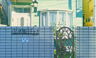 4 mins walk from JR Station/single-family house