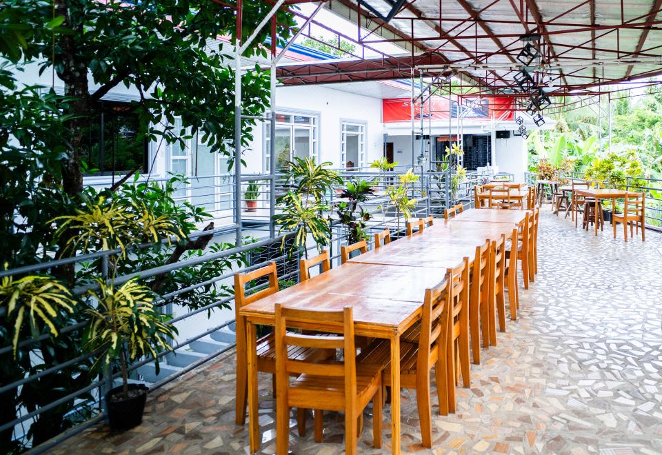 RedDoorz @ Lao Singuan Homestay 외관