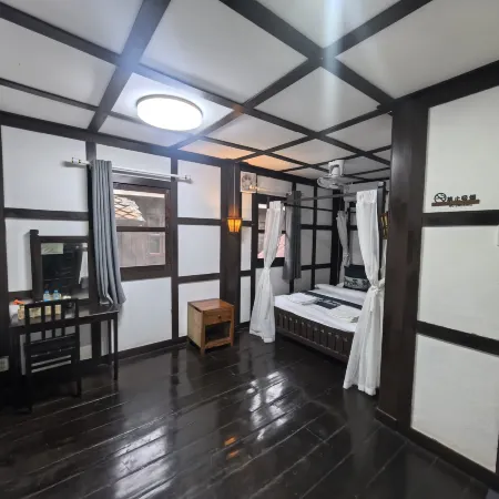 Manotemple Guesthouse