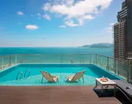V Hotel Nha Trang - ติดทะเล