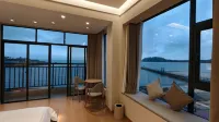 Xiangyangju Seaview Homestay (Dongping Shazui Branch) Hotels near Feilong Temple