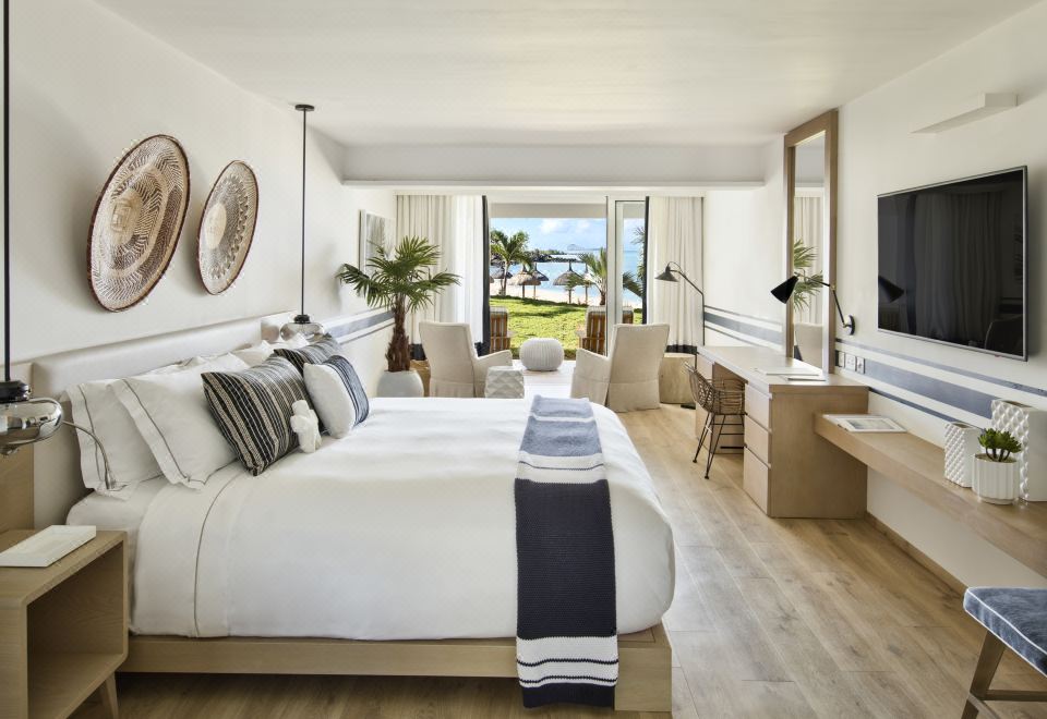 LUX* Grand GaubeOver view