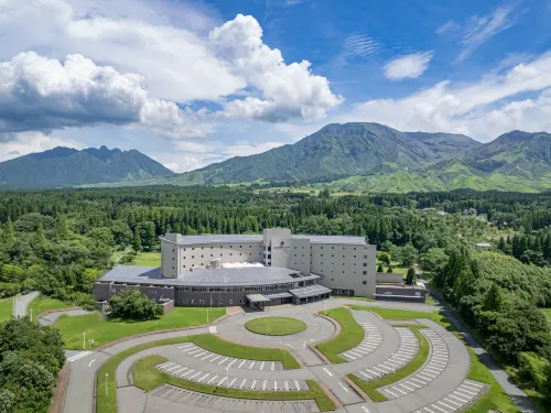 KAMENOI HOTEL ASO Hotel di Aso