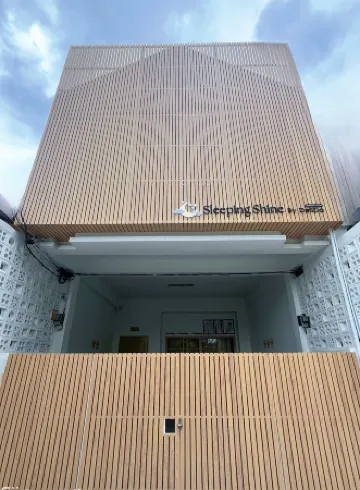 Sleeping Shine by DeliZia Homestay (9-10 Persons)