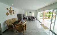 Bali Villa Kampot فنادق في Boeng Tuk