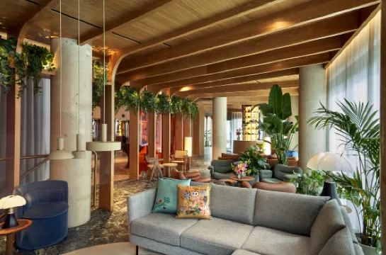 The BoTree London, Curio Collection by Hilton Empfohlen Photos