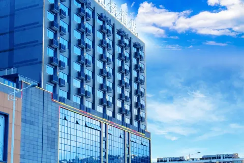 Flower Season Hotel
