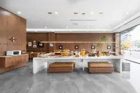 COMFORT  FREE  Hotel (Linyi Qiyang International Airport Branch)