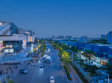Yilong Anyue Hotel (Shanghai Gutang Road Subway Station Branch) Отели рядом с достопримечательностью «Shanghai Di'er Gongye University»