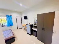 Sopit House Hotels in Ban Pong