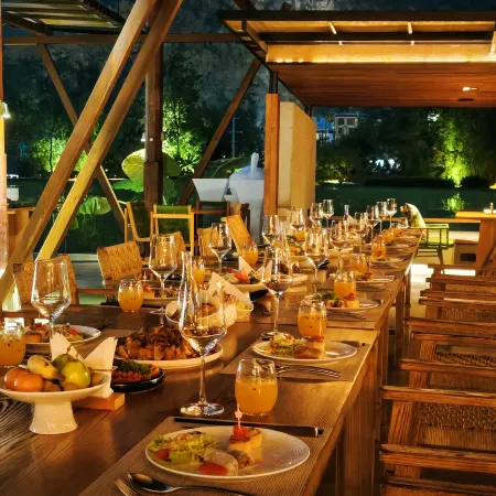 Mingshi Nali Hotel