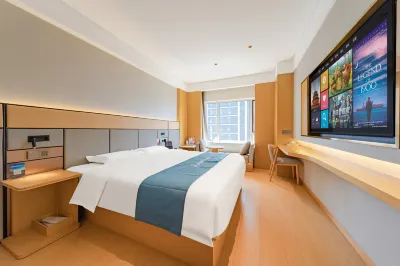 M+ Art Hotel