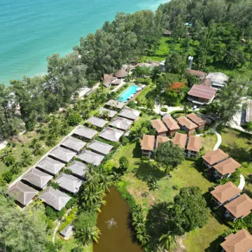 Long Beach Chalet Hotels near Long Beach, Koh Lanta