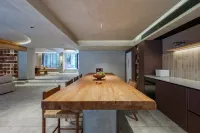 Poshe Inn