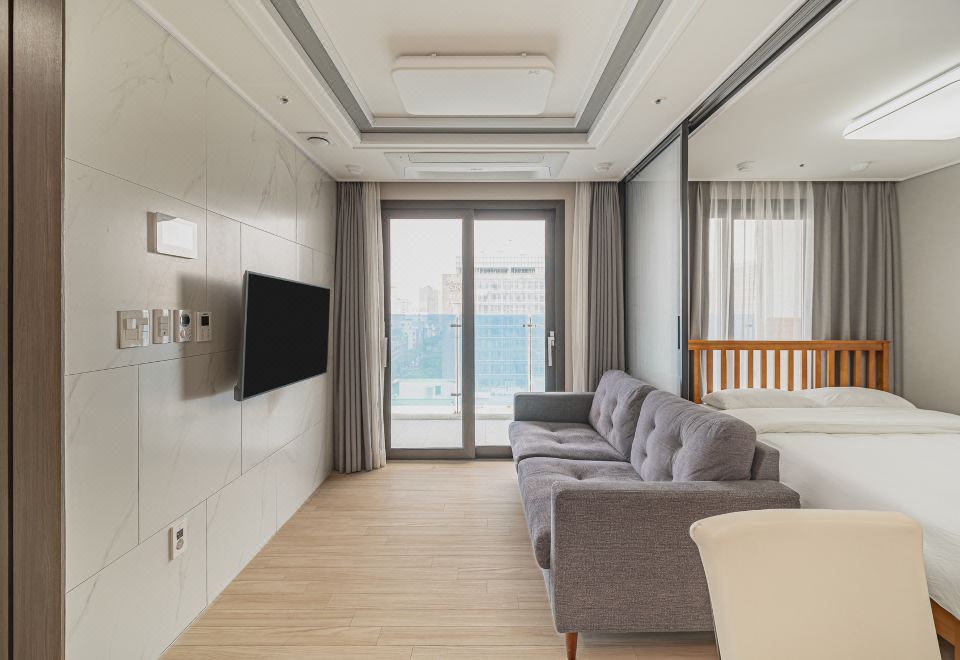 3. 제주 더 테라스..