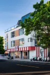 君華軒美宿（紅海灣店） 施公寮風車島澳正旅遊景區附近的飯店