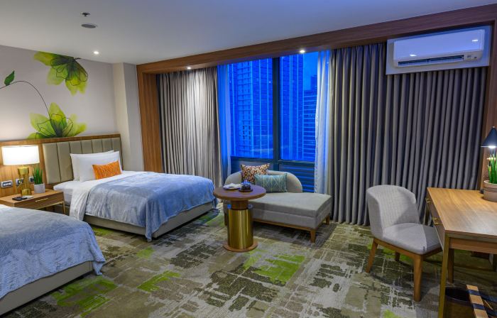 MCollection - Business & Leisure Stay in Eastwood City