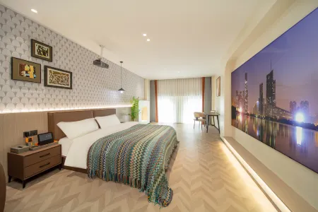 Shiduwei Guang Future Homestay (Zijing Mingdu Store) Отели рядом с достопримечательностью «Anhui Foreign Languages University»