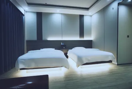 Honghe Business Hotel