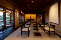 MOMOYAMA ONSEN TSUKIMIKAN Hotels in Yawata